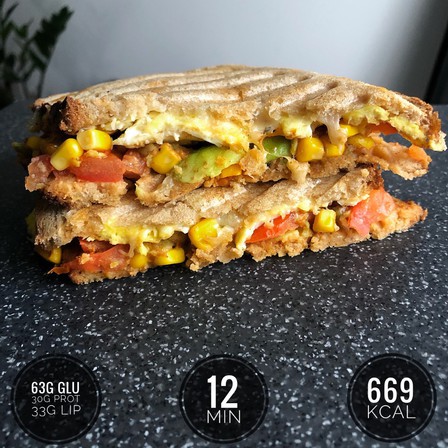 Croque-monsieur œuf-avocat